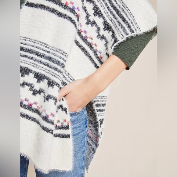 Anthropologie AKEMI + KIN Aztec Shrug Cardigan Poncho Sweater Eyelash Knit O/S - Picture 6 of 13